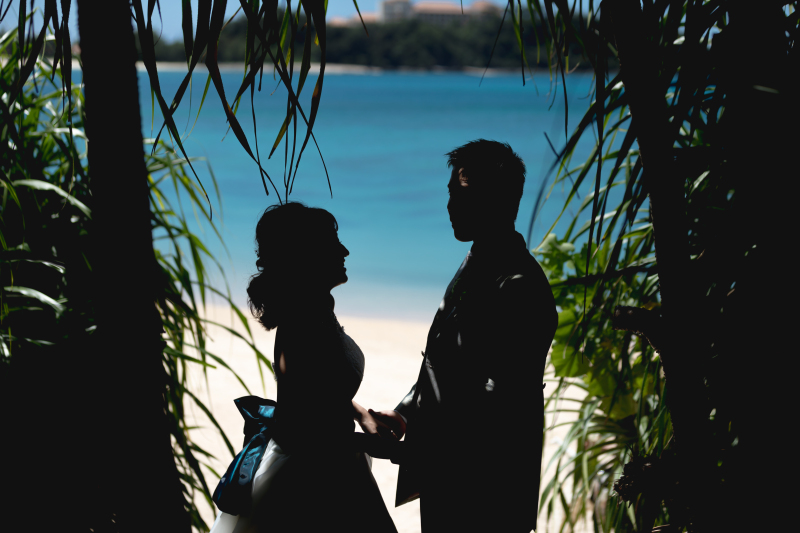 OKINAWA ワタベウェディング_ガーデンで撮影できる