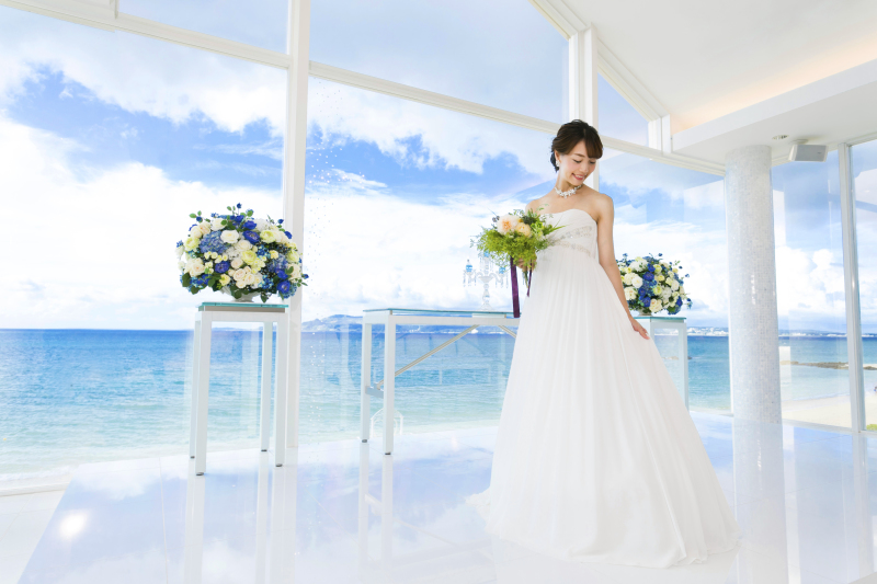 OKINAWA ワタベウェディング_ウエディングドレスが豊富