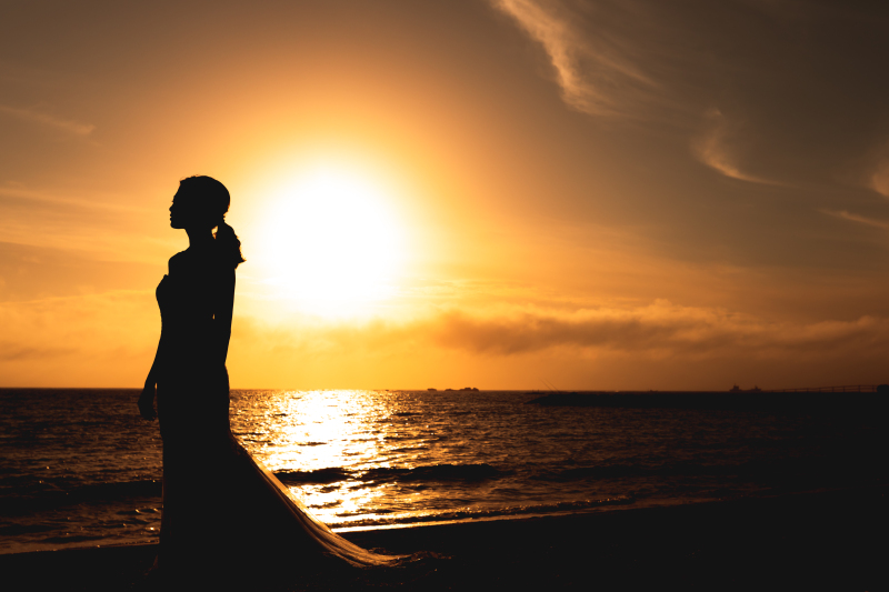 何にも邪魔されずにきれいに大きな夕日がきれいに沈んだ日の一瞬を残した一枚。サンセットって本当にあっという間。時間との勝負ですが、一枚の写真が生涯の想い出となるよう最高の一枚を一緒に作っていきましょう!