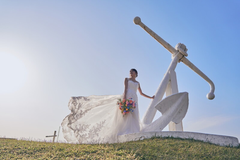 【恩納村】新感覚フォト体験☆【ヨットフォト】付きプラン！景勝地・万座毛を間近にクルージングしながら撮影を♪｜ビーチ100カット