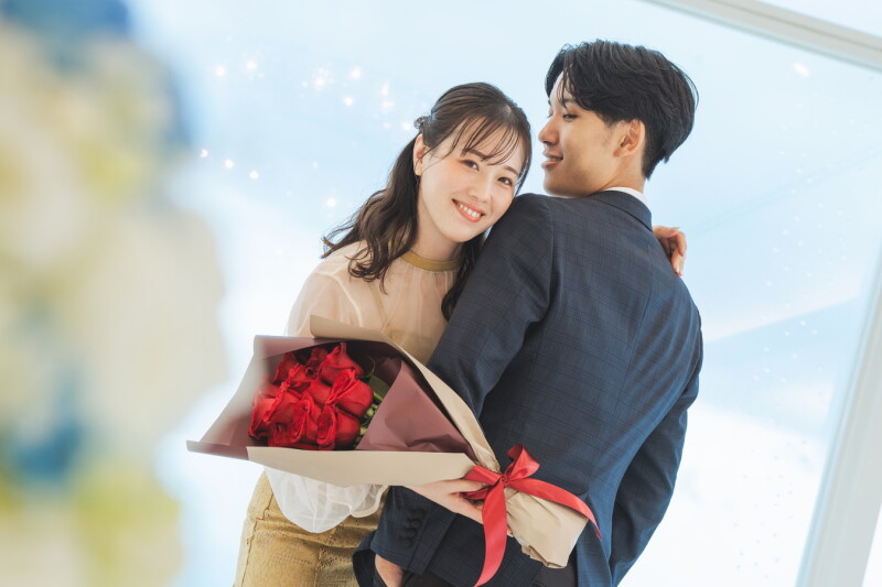 【プロポーズプラン】チャペルでエンゲージメントフォトを♡バラの花束＆データ30カット【アクアグレイス・チャペル】サプライズにも♡