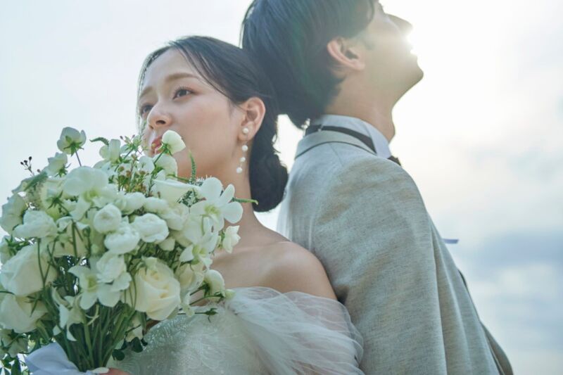 【恩納村】《レンタル衣裳選び放題プラン》ついに誕生!ドレス重視の方へ|ビーチ100カット|全データ納品|ヘアメイク|雨天保証