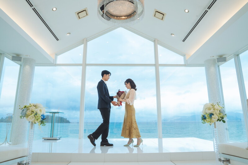 【プロポーズプラン】チャペルでエンゲージメントフォトを♡バラの花束＆データ30カット【アクアグレイス・チャペル】サプライズにも♡