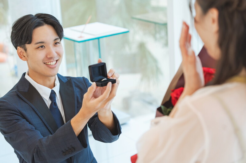 【プロポーズプラン】チャペルでエンゲージメントフォトを♡バラの花束＆データ30カット【アクアグレイス・チャペル】サプライズにも♡