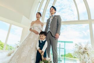 【恩納村／万座の教会】ファミリー×シンプルセレモニープラン！シッター込でお子様と一緒に叶える結婚式｜人前式+チャペル100カット
