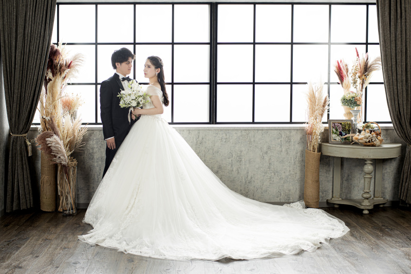 最後はウェディングドレスで