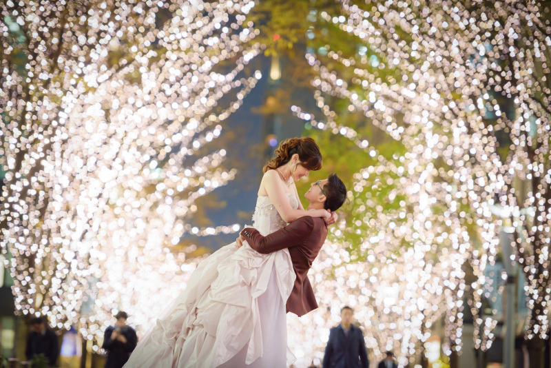 東京駅周遊イルミネーションプラン【全データ付/美容アテンド同行/移動費込/３００着から選べる】