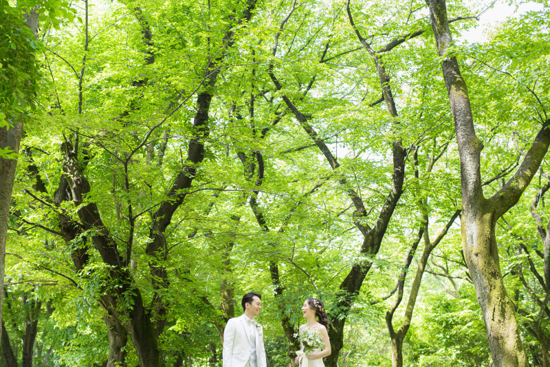 洋装ロケーション【全データ付/美容アテンド同行/移動費込/300着から選べる】ロケーションプラン