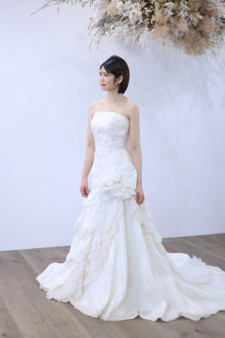 ウェディングドレスVW-44(取り寄せ衣裳)