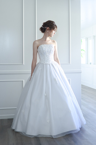 ウェディングドレスKW-5(取り寄せ衣裳)