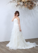 ウェディングドレスVW-10(取り寄せ衣裳)