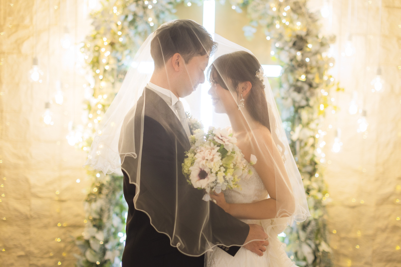 ベールに包まれて・・