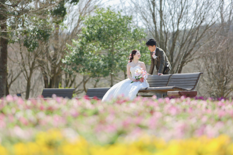 ベンチでおふたりらしく