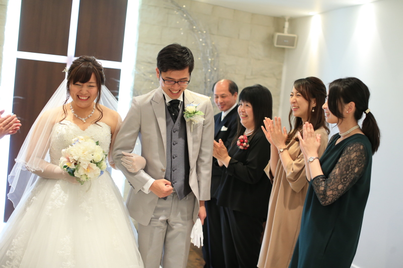 祝福の拍手の中退場☆