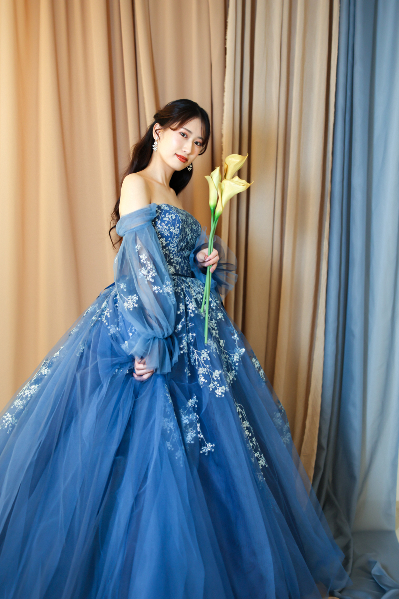 ドレスのカラー展開も豊富！