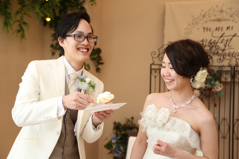 仲良くファーストバイト♡