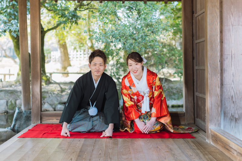 お部屋で正座ポーズ