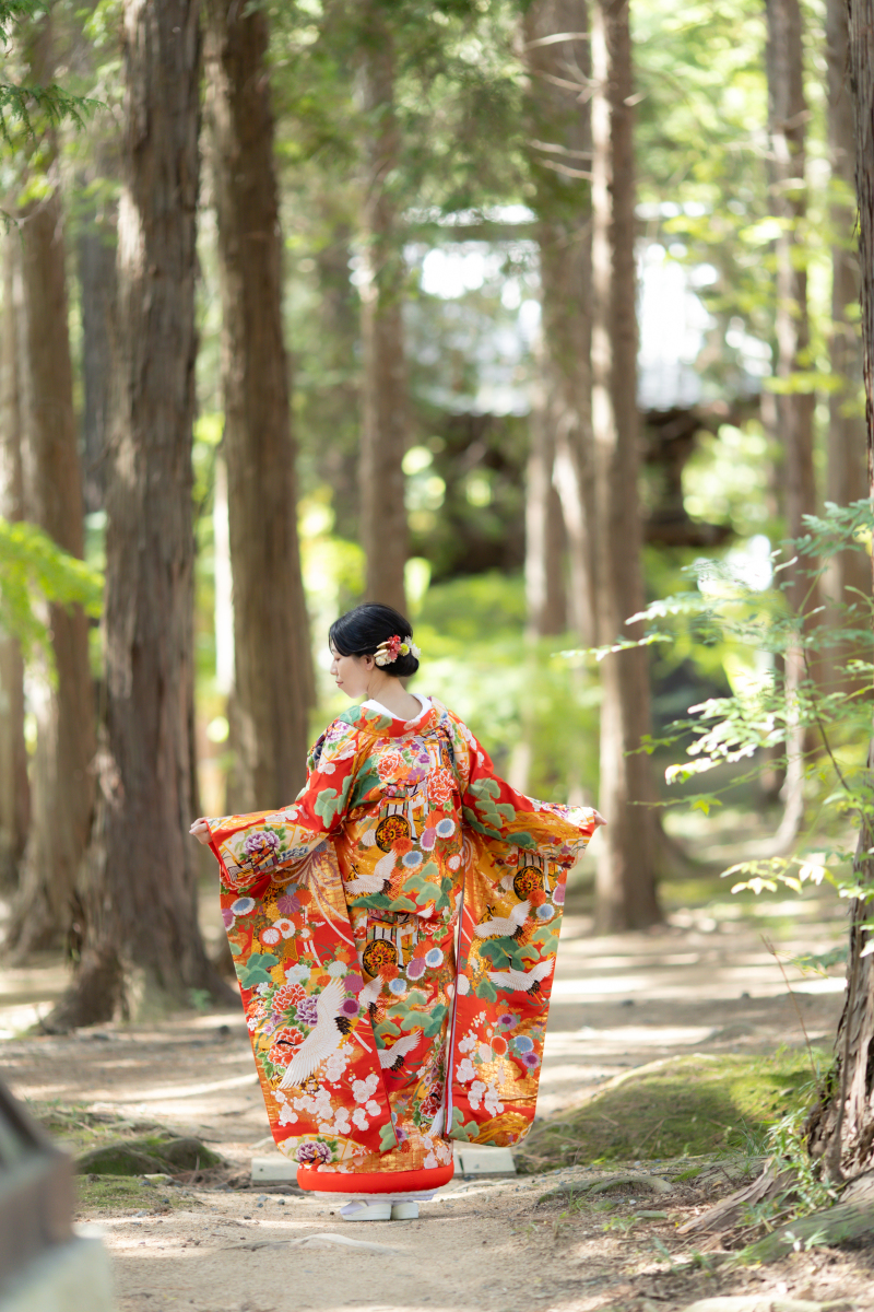 華やかな色打掛