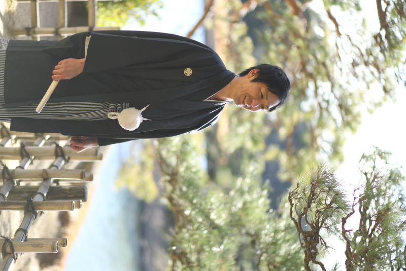 ほほ笑む先にはご新婦様♡