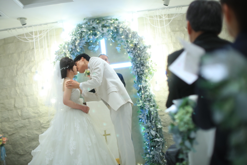 神様の前で愛を誓うｷﾘｽﾄ教会式