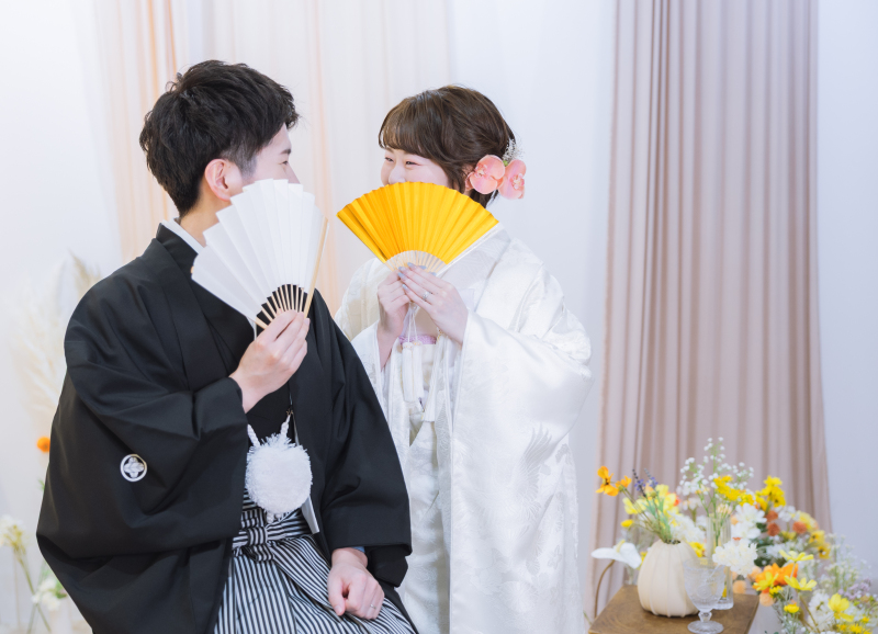 お扇子でチラリ☆