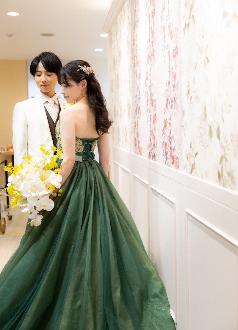 廊下でクールなお写真を♪