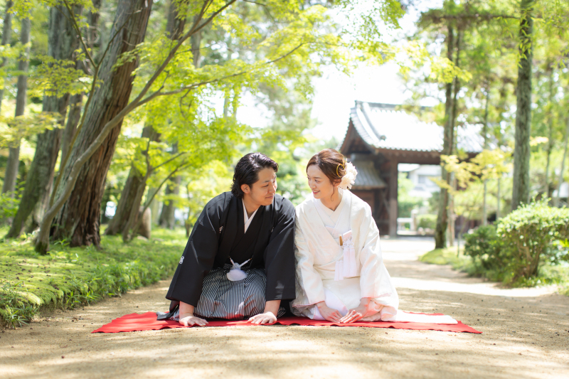 和装の正座ショット！