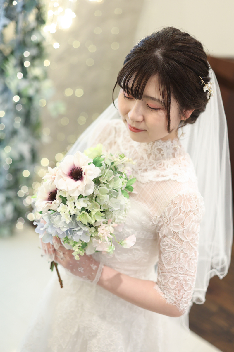 【 ソロウェディング 】輝く女性 応援キャンペーン☆好きな衣装2着│人気の美肌レタッチプレゼント(通常3万円)