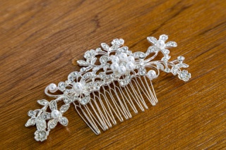 ヘッドアクセサリー