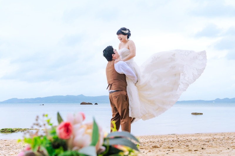 ドレスを広げて