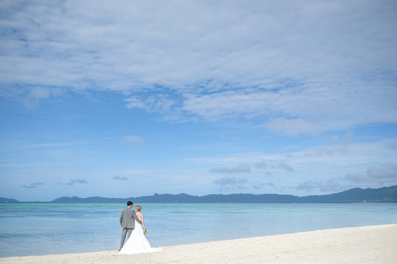海を見るおふたり