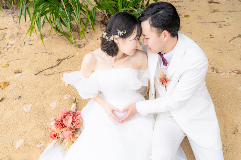 お腹でハートを作って