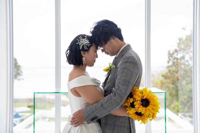 おでこをつけて