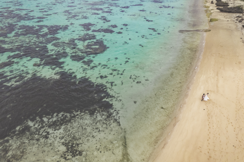 石垣ブルーを上空から