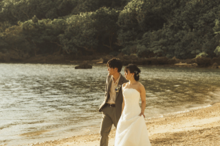 青いビーチからサンセットまで