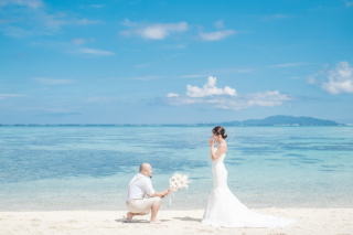 石垣島の青い海で