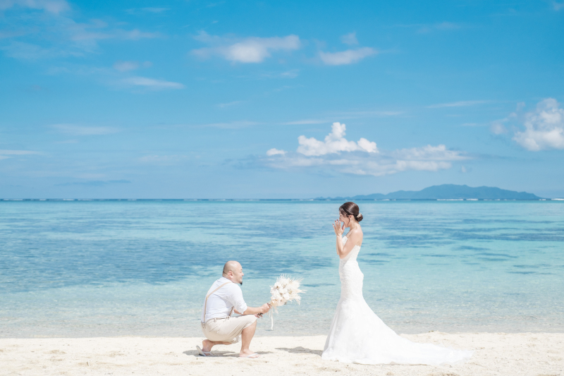石垣島の青い海で