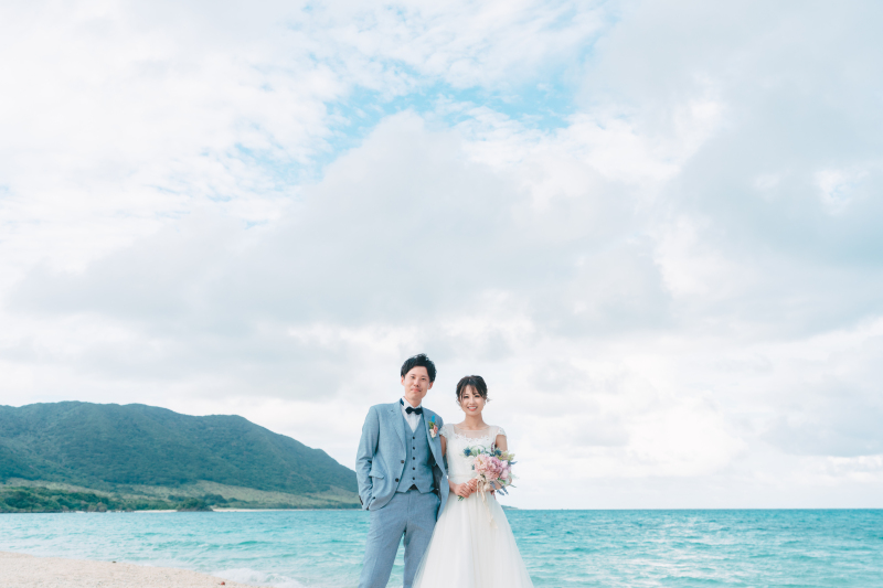 寄り添い合って