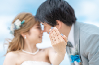 笑顔がいっぱい！ビーチウォーターインドローン撮影