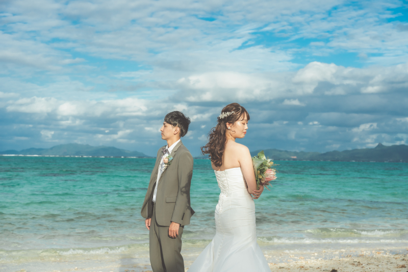 午後のビーチウェディングフォト