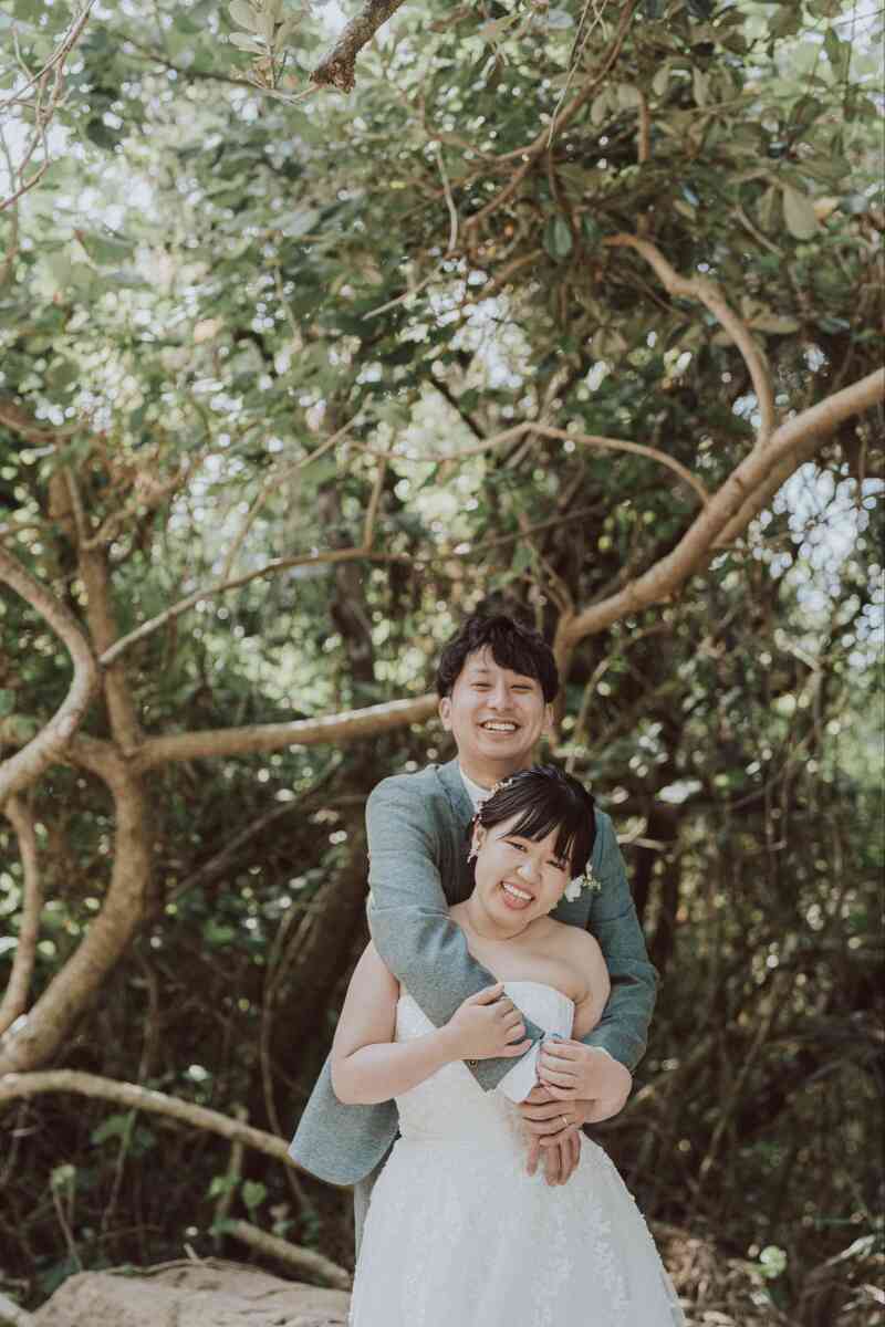 ちょっと木陰に入って