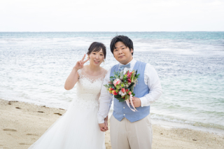 曇りでも青い！石垣島の海でフォトウェディング！！