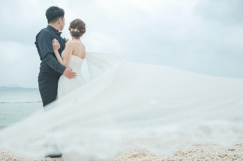 ベールで幻想的に