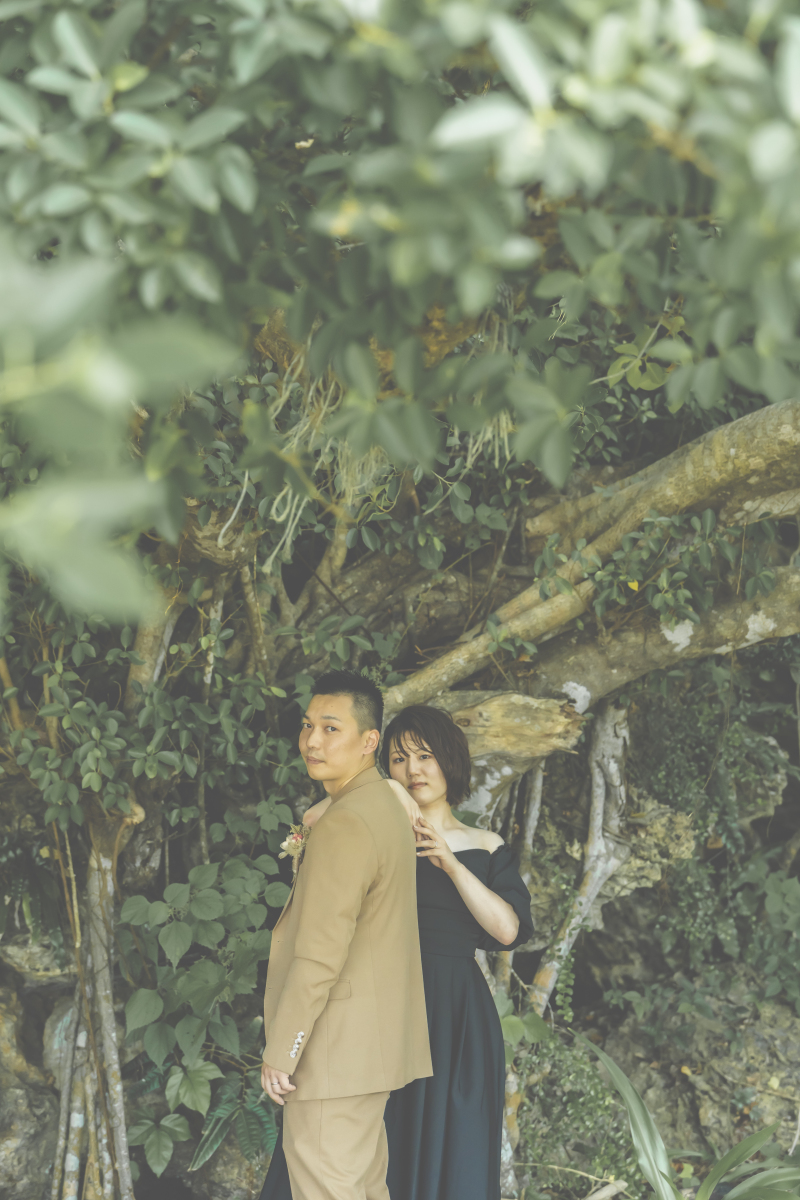 ブラックドレスに