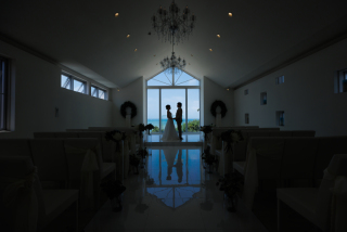 シルエットが素敵♪チャペル撮影