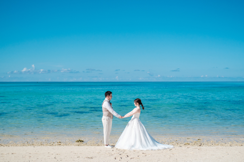 青い海とおふたり