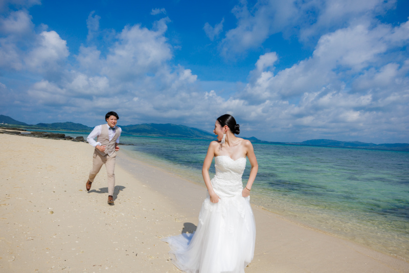 ビーチで大はしゃぎ!天然ビーチ撮影