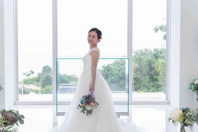 チャペル×ウェデイングドレス