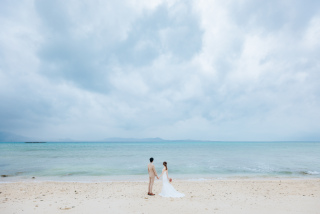 おふたりの自然体な姿も。1ロケーションフォトウェディング