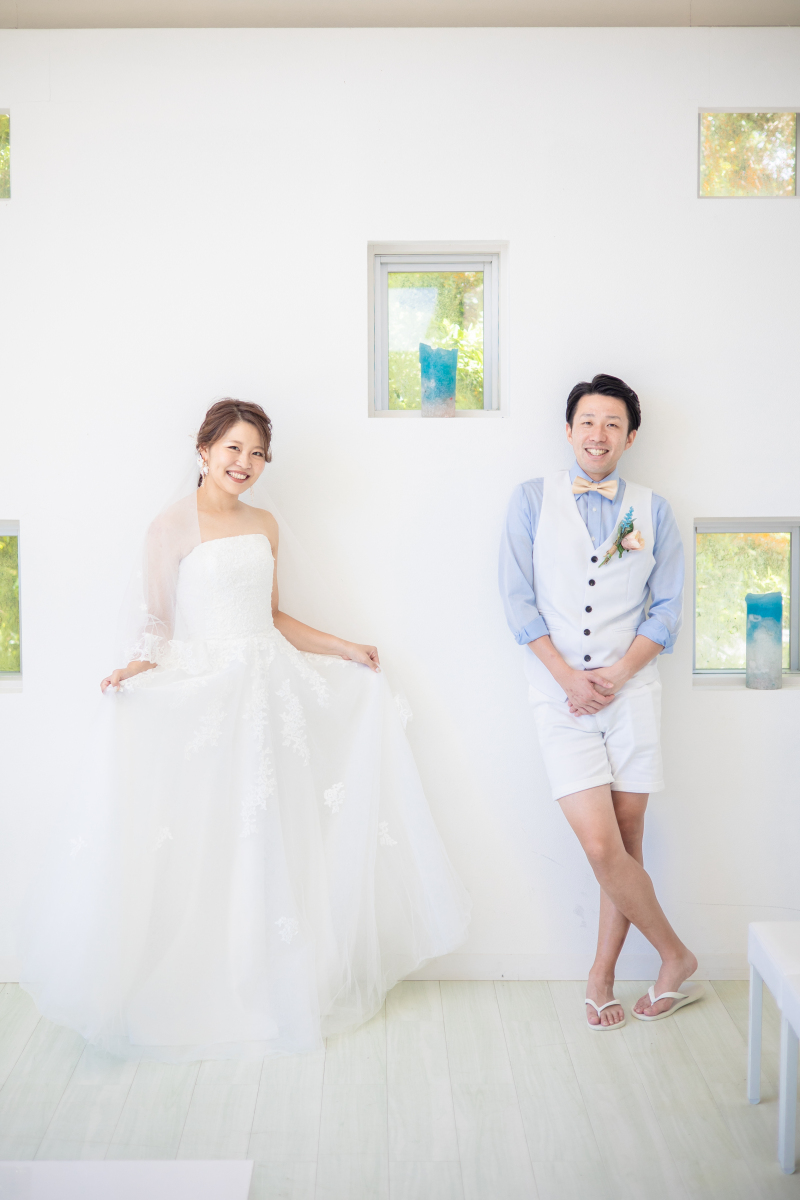 白基調のチャペルだからこそ!